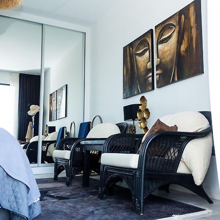 Luxurious Seafront Penthouse Leilighet Kerýnia Eksteriør bilde