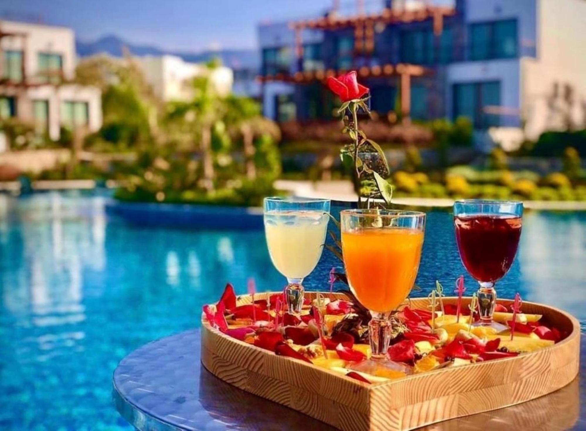 Luxurious Seafront Penthouse Leilighet Kerýnia Eksteriør bilde